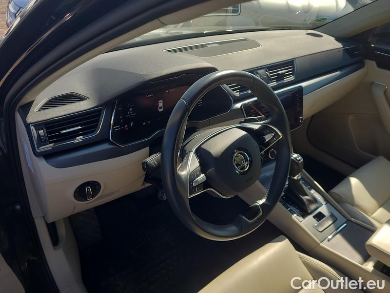  Skoda  Superb  (3V3)(2015) Supe.2.0TDI 147 Style 4x4 Aut #7