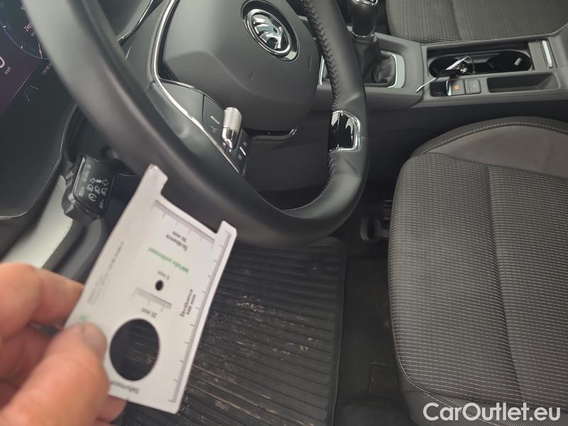  Skoda  Octavia  Lim. (NX3)(2020)  1.5TSI 110 Ambition 5d #5