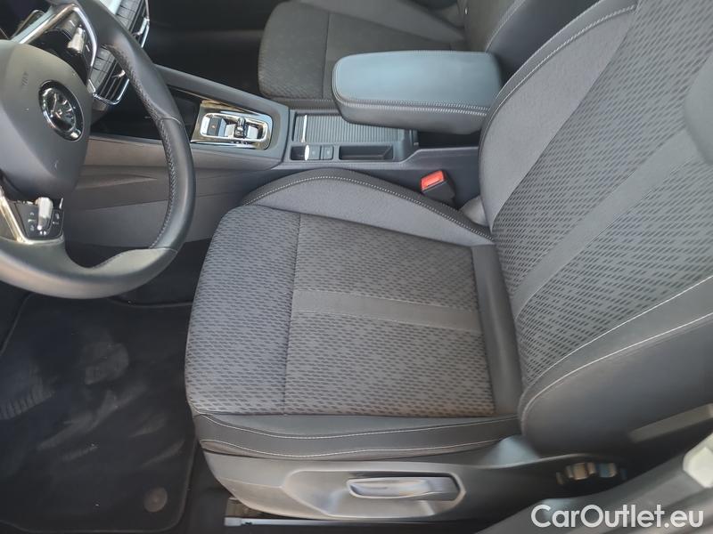  Skoda  Octavia  Combi (NX3)(2020) Oct.C.2.0TDI 110 4x4 Style AT #7