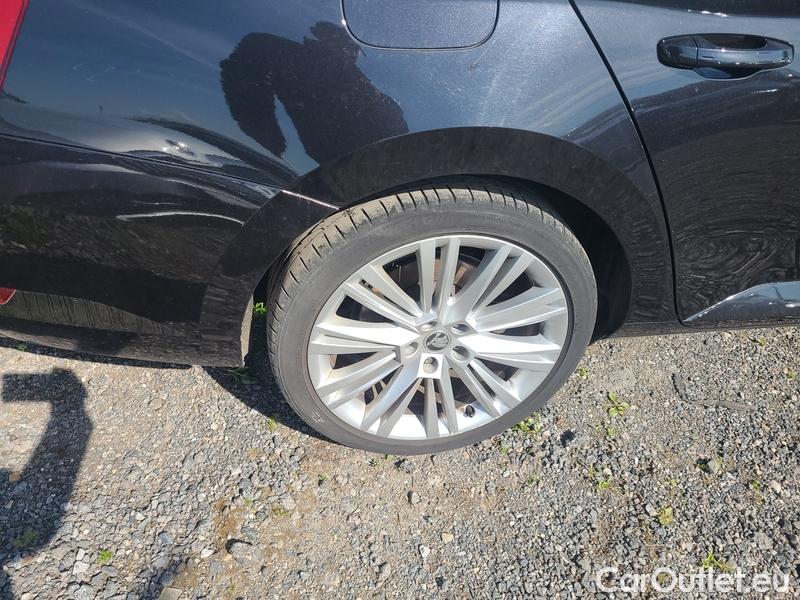  Skoda  Superb  (3V3)(2015) Supe.2.0TDI 147 Style 4x4 Aut #12