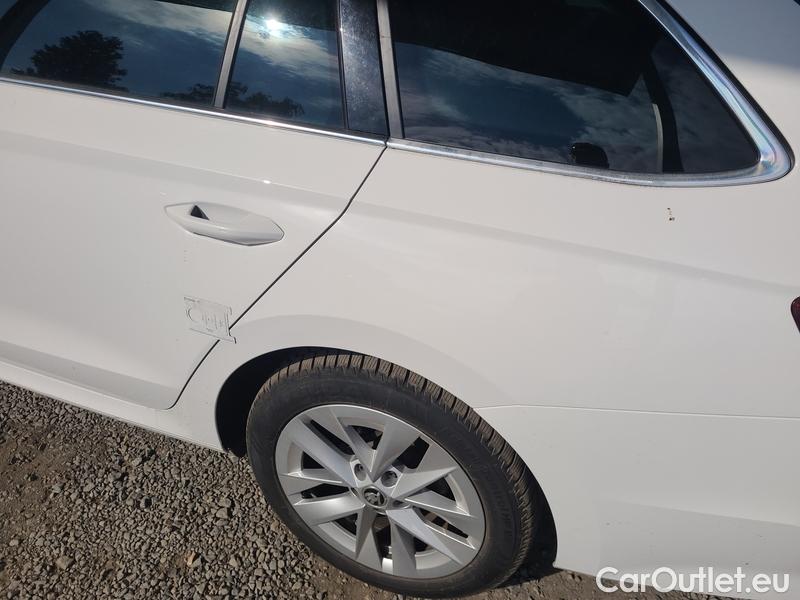  Skoda  Octavia  Combi (NX3)(2020) Oct.Combi 2.0TDI 110 Style AT #19