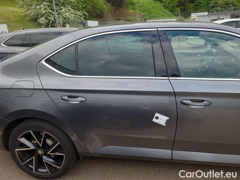  Skoda  Superb  (3V3)(2015) Supe.2.0TDI 147 Style 4x4 Aut #3