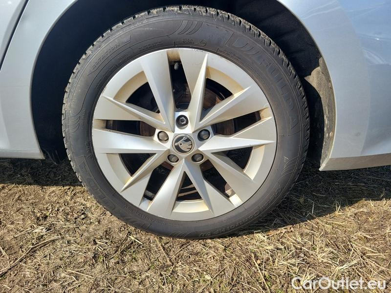  Skoda  Octavia  Combi (NX3)(2020) Oct.Combi 1.5TSI 110 Style #10