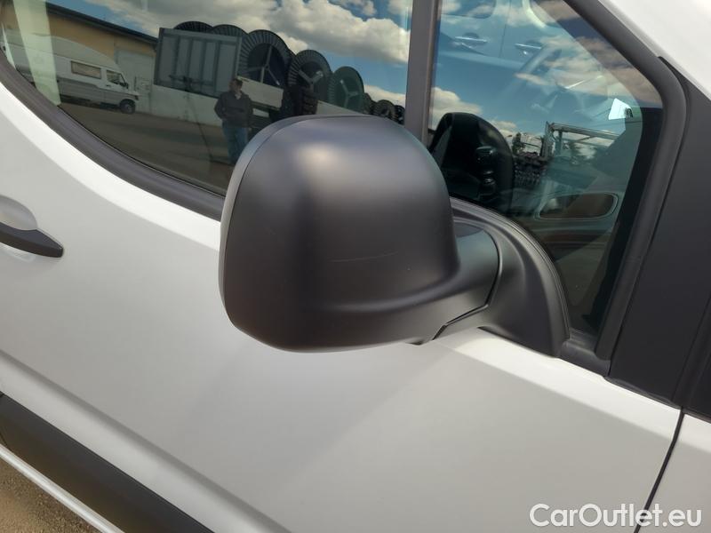  Peugeot  Partner   (2018) Partn.1.5BHDI 130 SS L2 Active #14