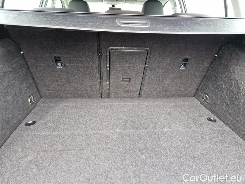  Volkswagen  Golf  VII Variant  (BV5)(2017->) Var 1.5TSI EVO 110 HL #37