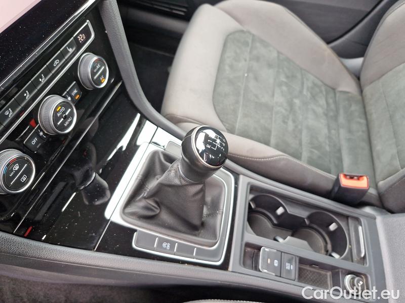 Volkswagen  Golf  VII Variant  (BV5)(2017->) Var 1.5TSI EVO 110 HL #18