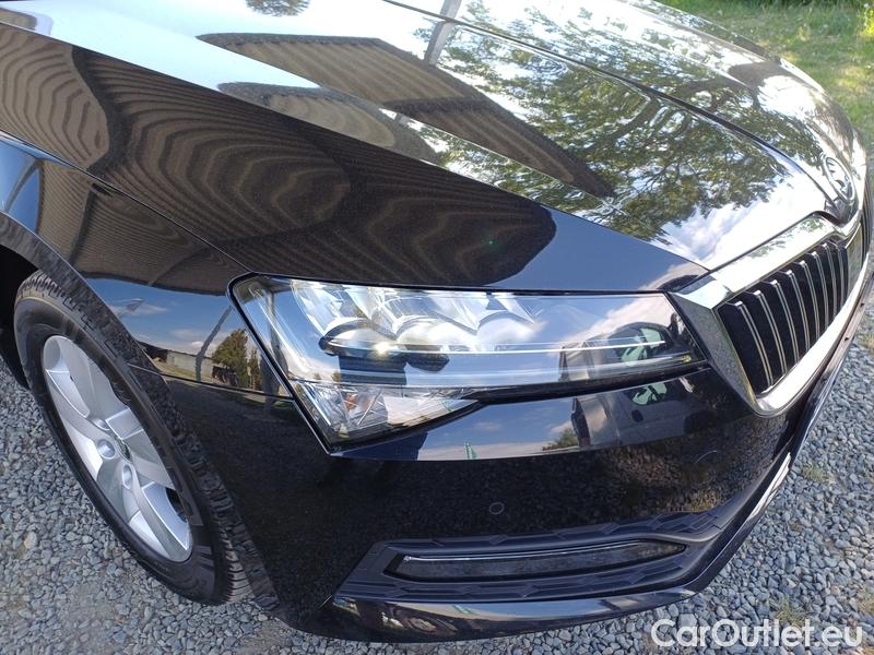  Skoda  Superb  Combi (3T5)(2010) Sup.C.FL2.0TDI 110 Ambition AT #25