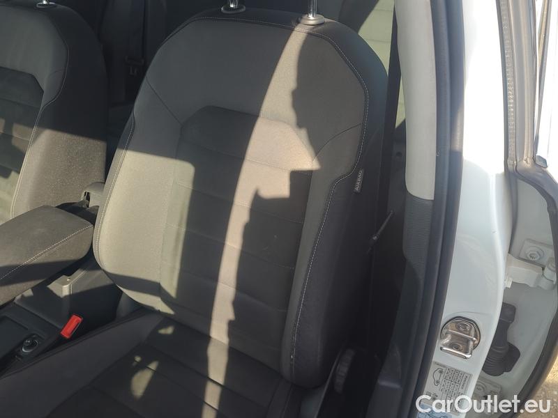  Volkswagen  Golf  VIII Variant (CG5) 2020 Var. 1.6TDI 85 Highline #6