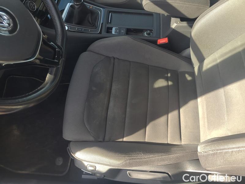  Volkswagen  Golf  VIII Variant (CG5) 2020 Var. 1.6TDI 85 Highline #5