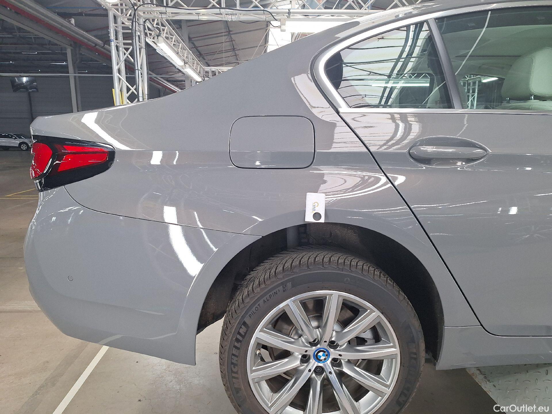  Bmw  Serie 5 BMW, 5-serie FL'20 PHEV, BMW 5 Reeks Berline 530e 215kW 4d #1
