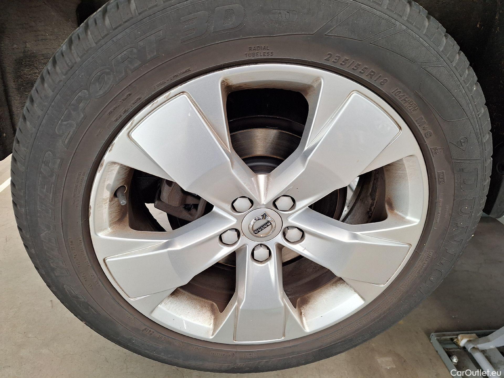  Volvo  XC 40 Volvo, XC40 '17, Volvo XC40 T3 Geartronic Momentum Pro 5d #23