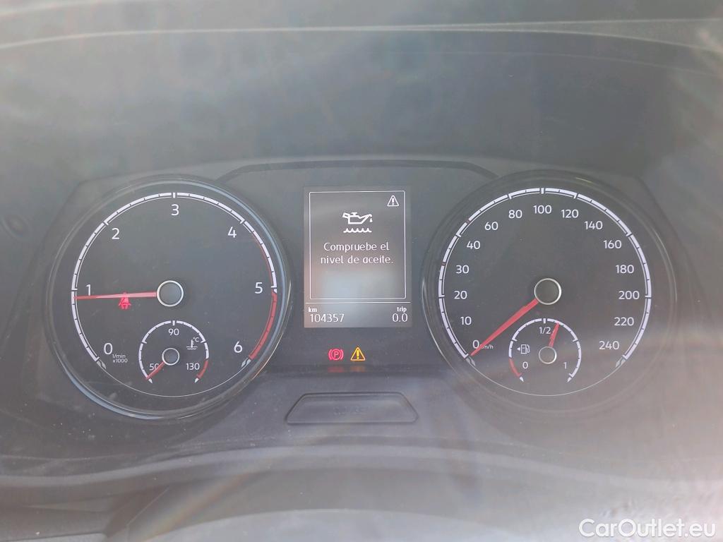  Volkswagen  Transporter VOLKSWAGEN  / 2020 / 4P / furgón Furgón Corto TN 2.0 TDI 110kW DSG #39
