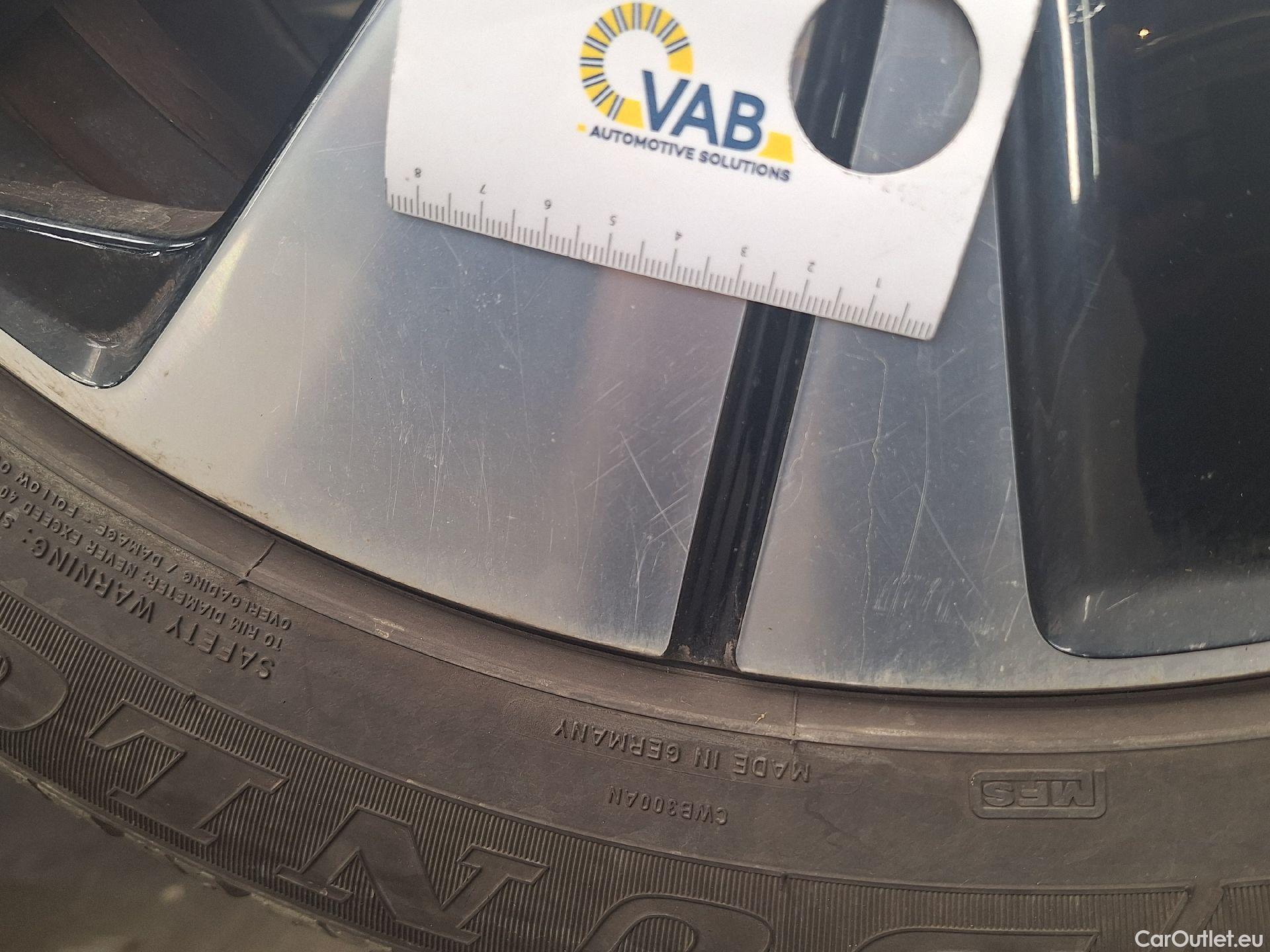  Volvo  XC 40 Volvo, XC40 '17 PHEV, Volvo XC40 T5 Recharge Geartronic Inscription Expr #49