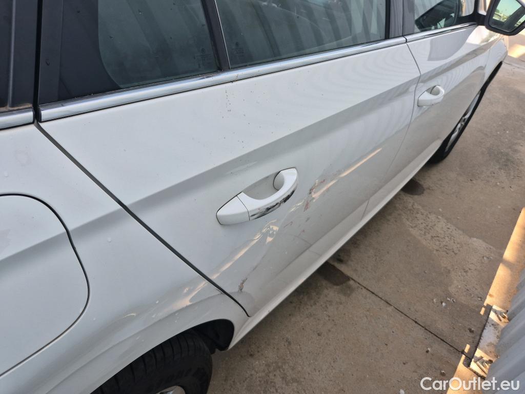  Skoda  KAMIQ SKODA  1.0 TSI 81kW (110CV) DSG Ambition #1