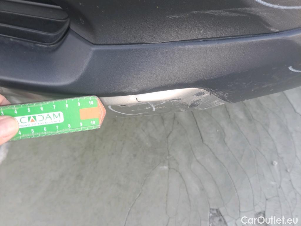 Toyota  RAV4 TOYOTA  / 2018 / 5P / todoterreno 2.5l 220H Luxury #29