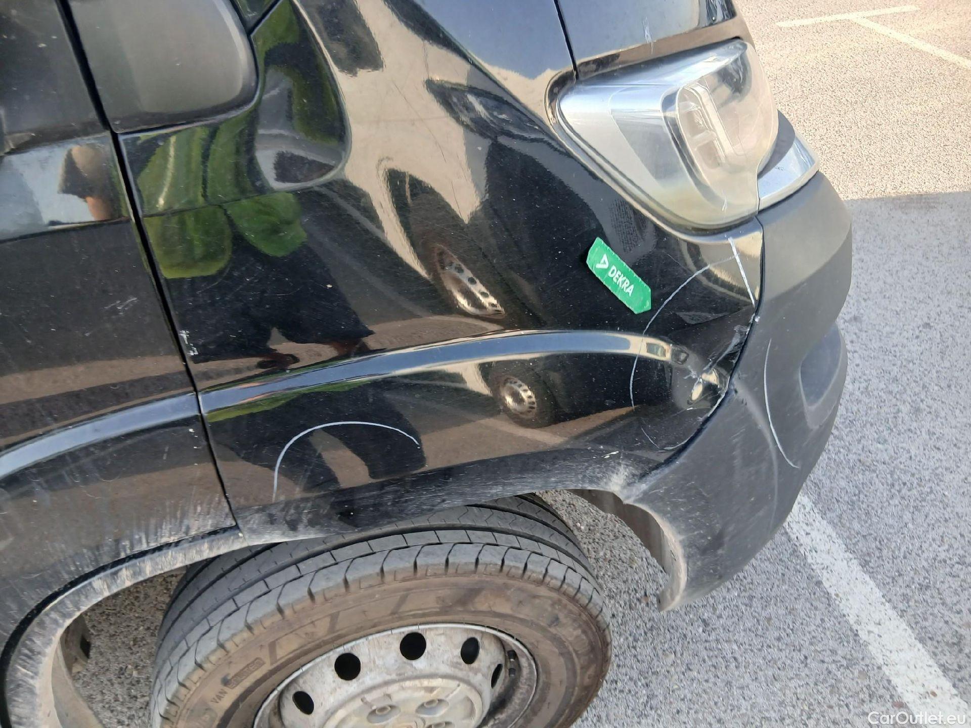  Citroen  Jumper CITROEN  / 2014 / 4P / furgón BlueHDi 103KW (140CV) Furgón 35L3H2 #69