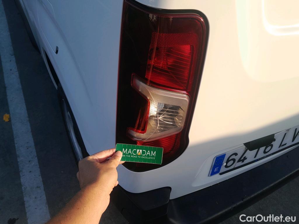  Peugeot  Partner PEUGEOT  / 2018 / 4P / furgón derivado de turismo Premium Standard 600kg BlueHDi 73kW (AC) #3