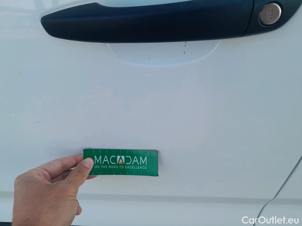  Peugeot  Partner PEUGEOT  / 2018 / 4P / furgón derivado de turismo Premium Standard 600kg BlueHDi 73kW (AC) #9