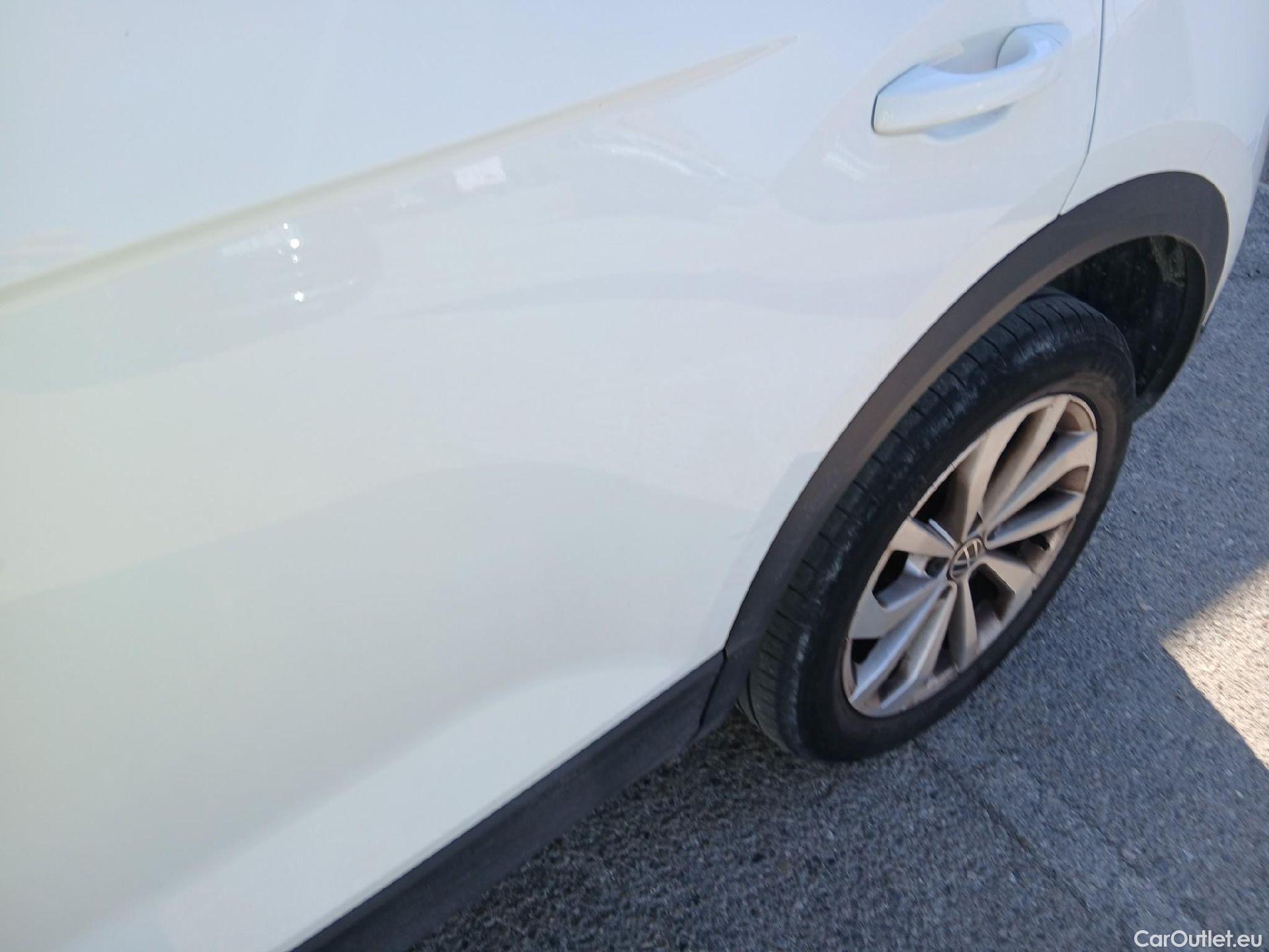  Volkswagen  T-ROC VOLKSWAGEN  / 2021 / 5P / todoterreno Life 2.0 TDI 85kW (115CV) (AC) #10