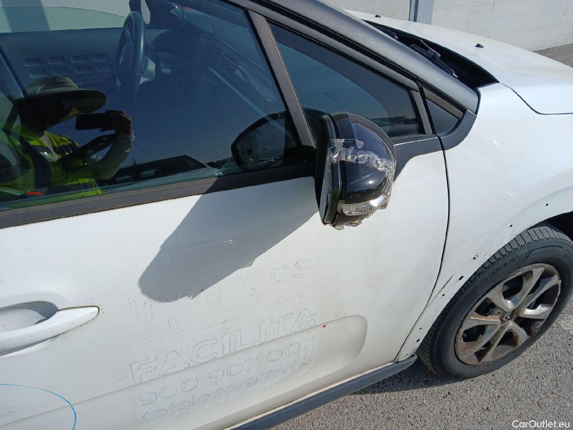  Citroen  C3 CITROEN  / 2020 / 5P / berlina con portón BlueHDi 75KW (100CV) S&S Live Pack #57