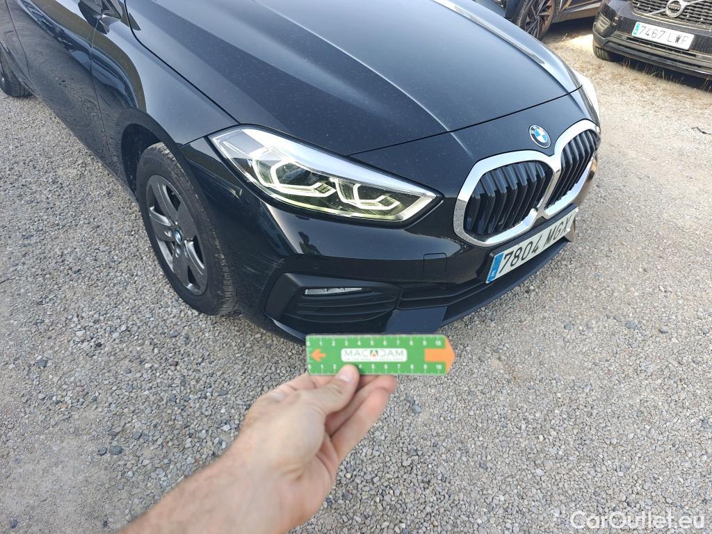  Bmw  Serie 1 BMW  / 2019 / 5P / berlina con portón 116d Corporate Auto. #23