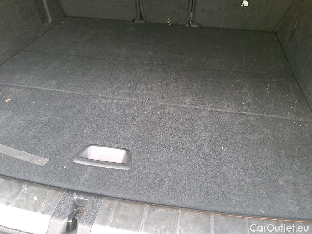  Bmw  X1 BMW  sDrive18iA #25