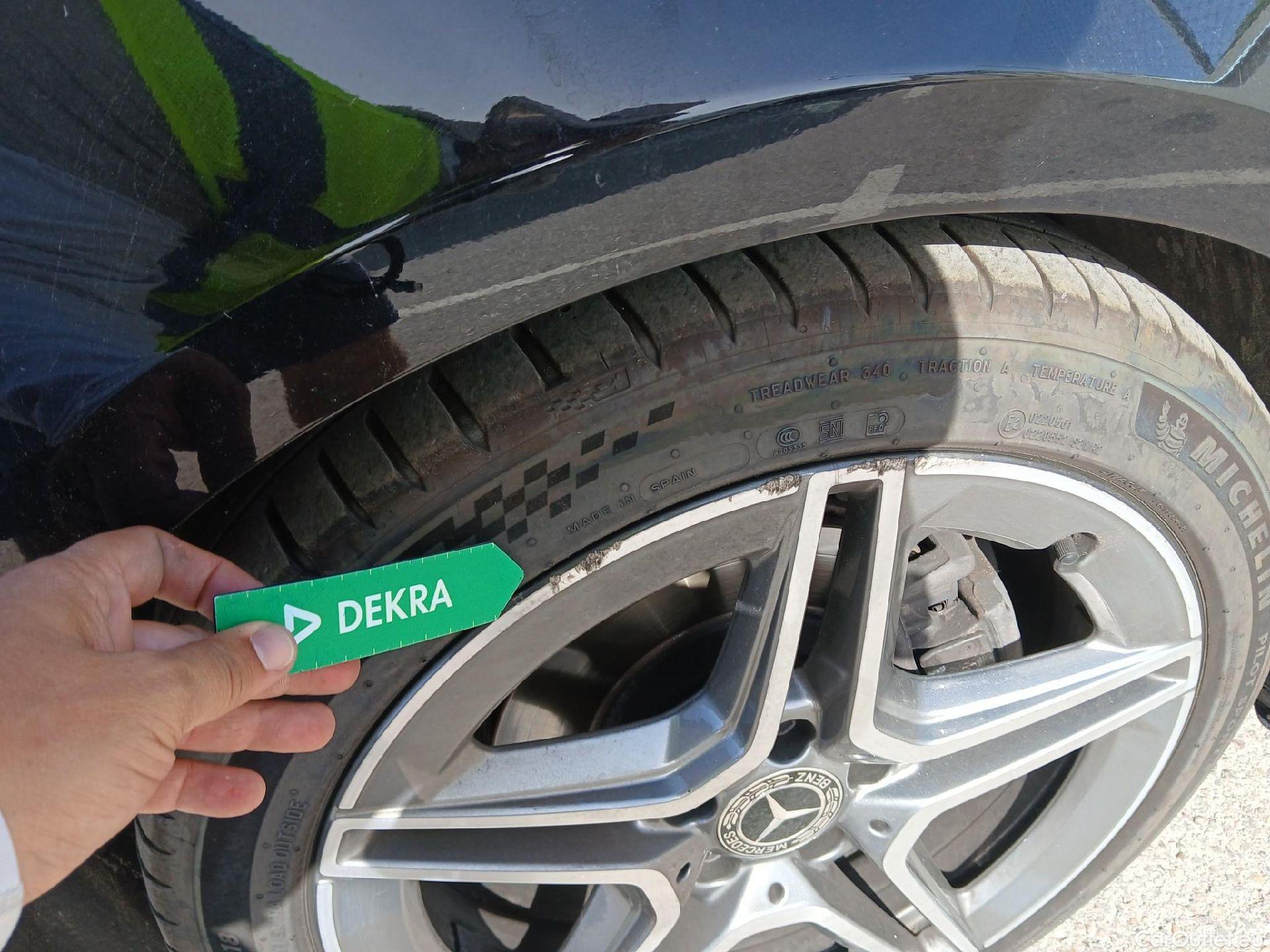  Mercedes  A-Klasse MERCEDES-BENZ Clase A / 2018 / 4P / sedán Sedán A 200 d #29