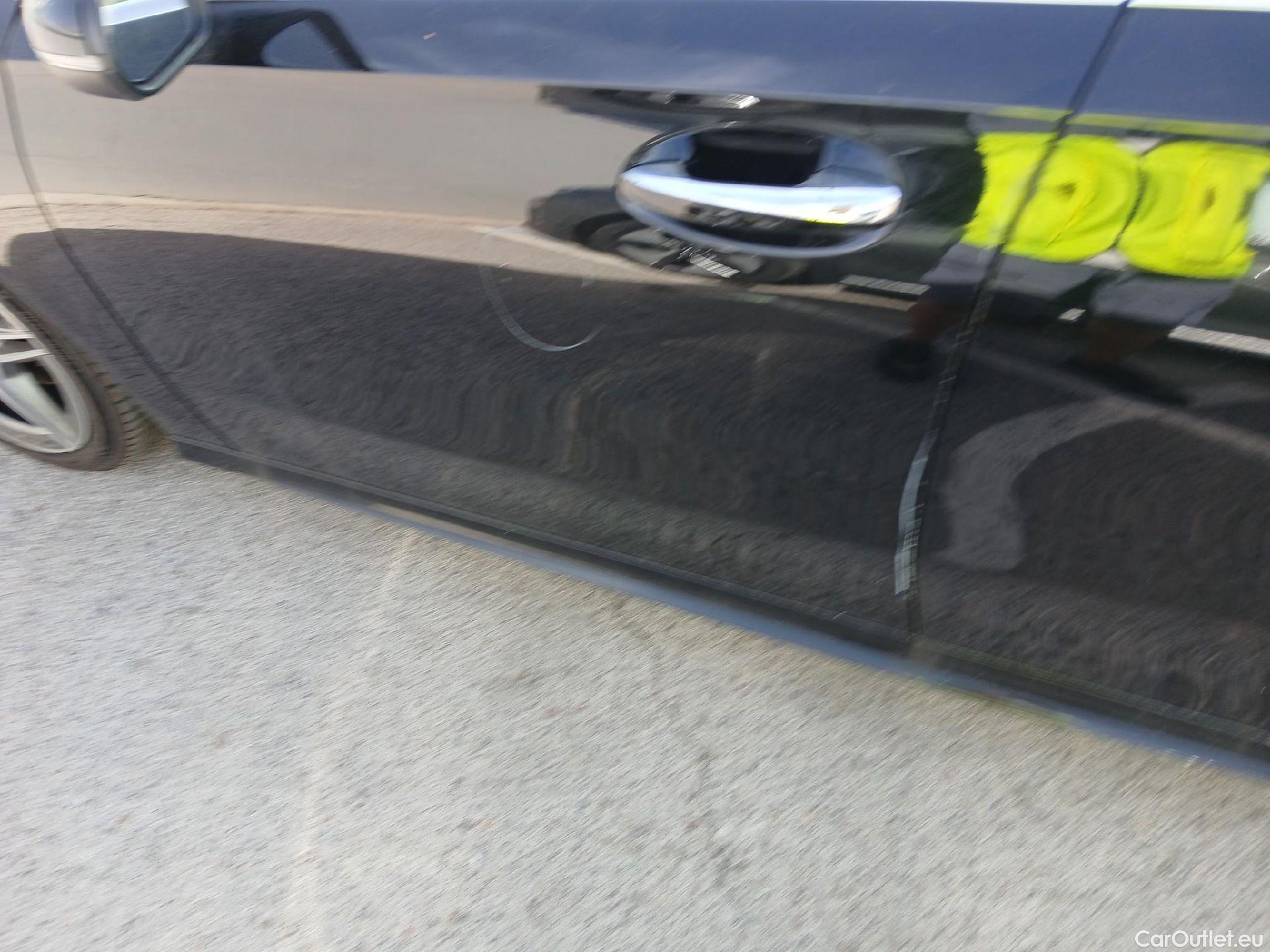  Mercedes  A-Klasse MERCEDES-BENZ Clase A / 2018 / 4P / sedán Sedán A 200 d #11
