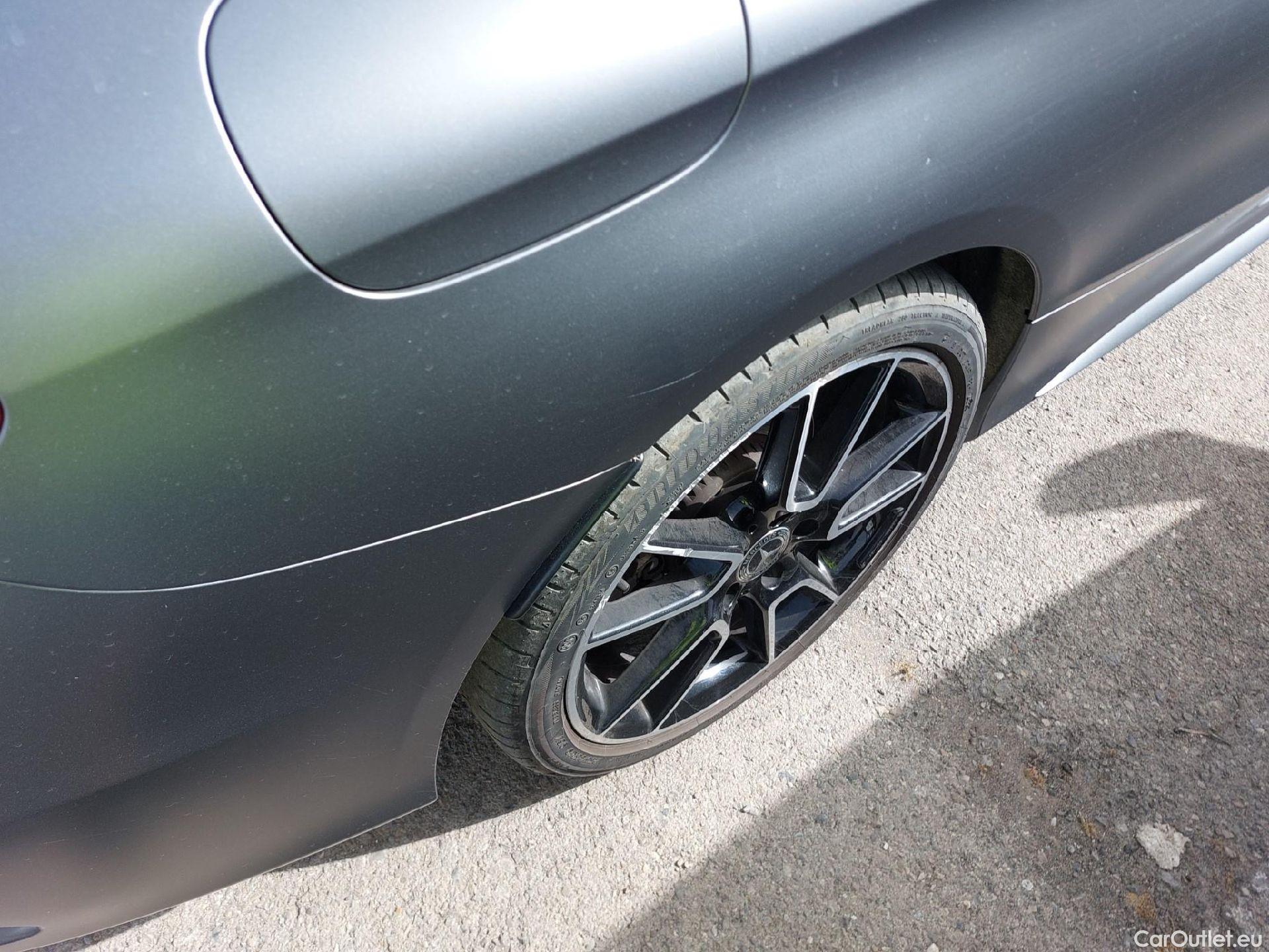  Mercedes  C-Klasse MERCEDES-BENZ Clase C / 2018 / 2P / coupé Coupé C 300 #8