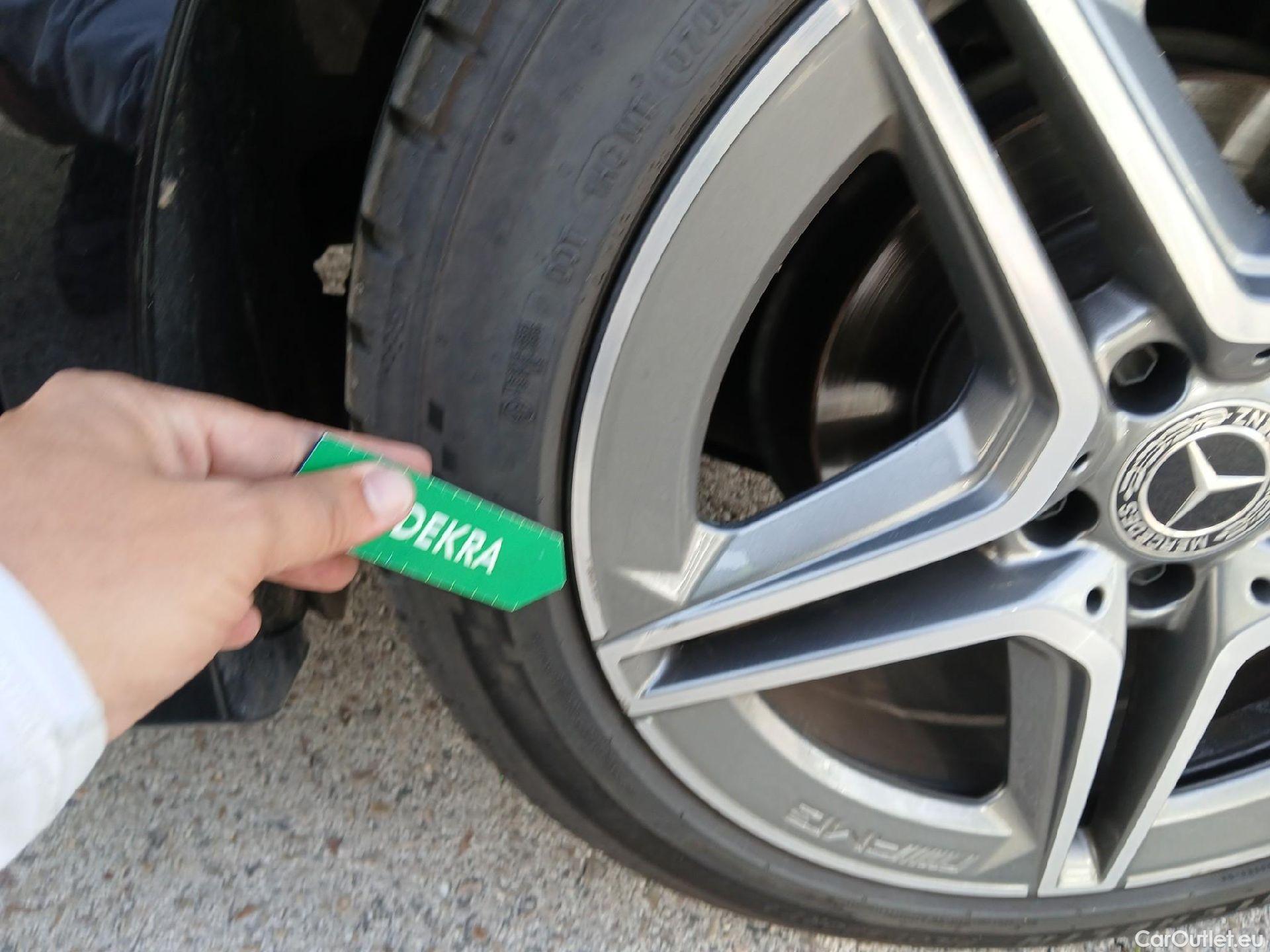  Mercedes  A-Klasse MERCEDES-BENZ Clase A / 2018 / 4P / sedán Sedán A 200 d #14