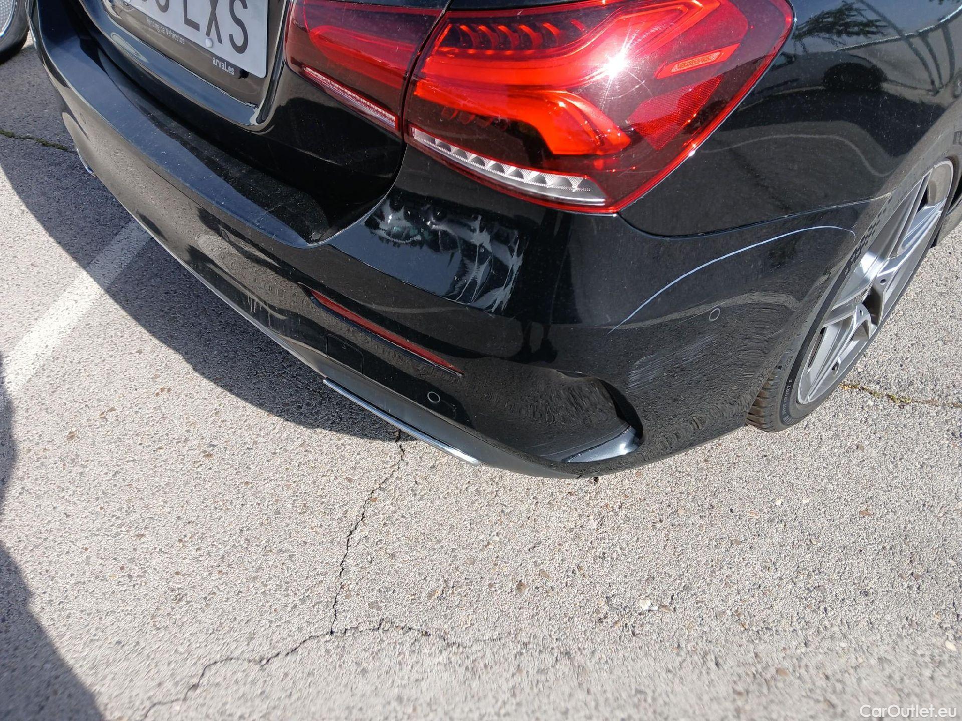  Mercedes  A-Klasse MERCEDES-BENZ Clase A / 2018 / 4P / sedán Sedán A 200 d #17