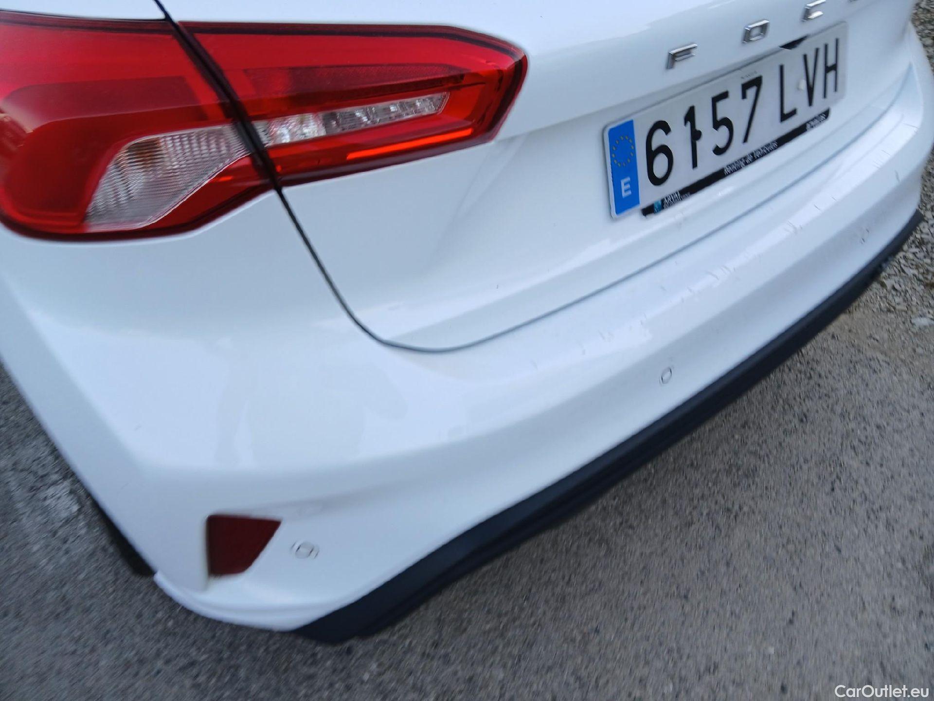  Ford  Focus FORD  / 2018 / 5P / berlina con portón 1.0 Ecoboost MHEV 92kW ST-Line #17