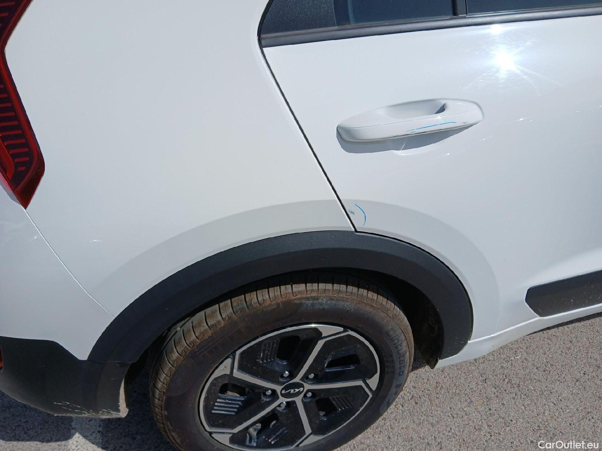  KIA  Niro KIA  / 2022 / 5P / crossover 1.6 GDi HEV 104kW (141CV) Concept #30