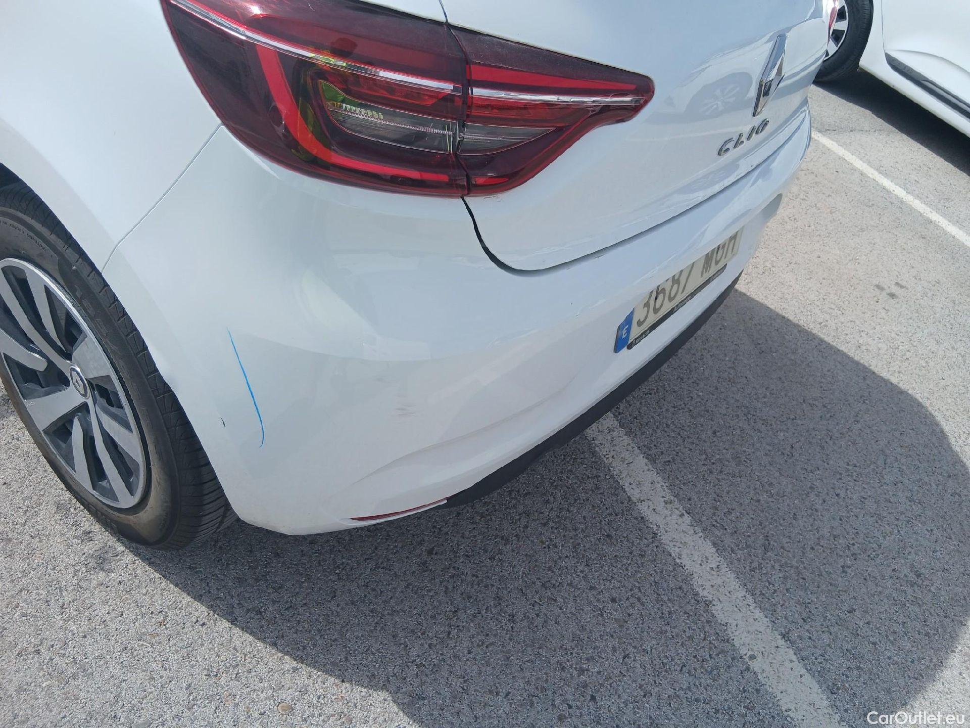  Renault  Clio RENAULT  / 2019 / 5P / berlina con portón Equilibre Blue dCi 74kW (100CV) #17