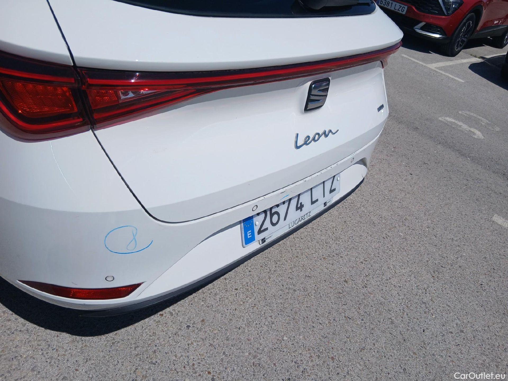  Seat  Leon SEAT Nuevo León / 2020 / 5P / familiar SP 1.4 e-Hybrid DSG S&S Xcellence Go L #21