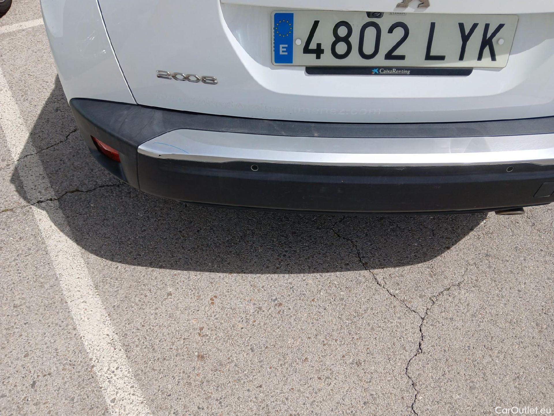  Peugeot  2008 PEUGEOT  / 2019 / 5P / todoterreno Active Pack BlueHDI 81kW (110CV) #14