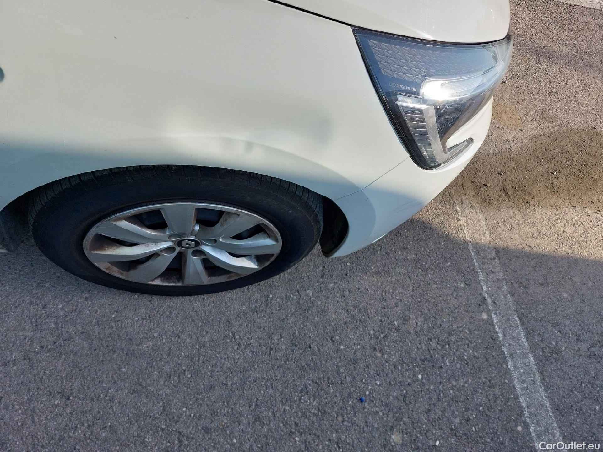  Renault  Clio RENAULT  / 2019 / 5P / berlina con portón Business Blue dCi 74kW (100CV) #24