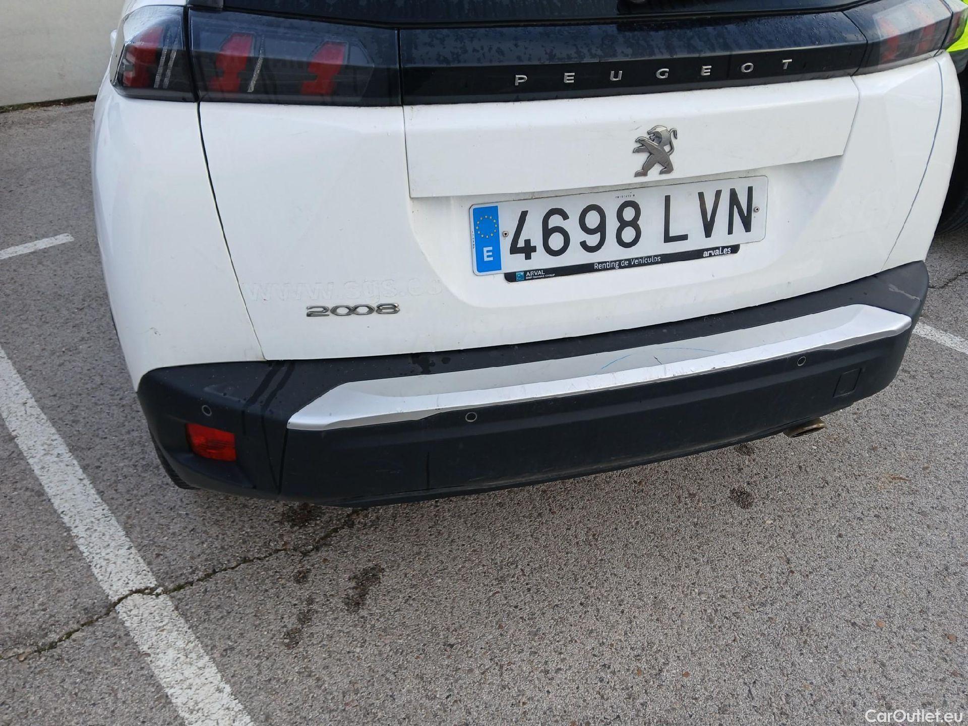  Peugeot  2008 PEUGEOT  / 2019 / 5P / todoterreno Allure BlueHDI 81kW (110CV) #11