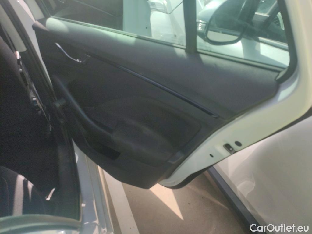  Skoda  KAMIQ SKODA  / 2019 / 5P / todoterreno 1.0 TSI 81kW (110CV) Emotion #25