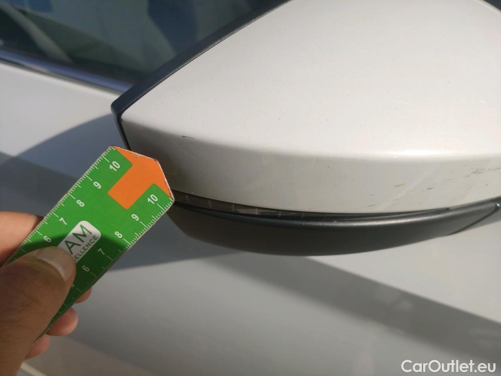  Skoda  KAMIQ SKODA  / 2019 / 5P / todoterreno 1.0 TSI 81kW (110CV) Emotion #37