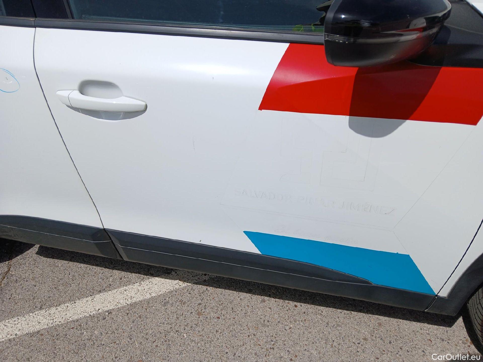  Peugeot  2008 PEUGEOT  / 2019 / 5P / todoterreno Active Pack BlueHDI 81kW (110CV) #17