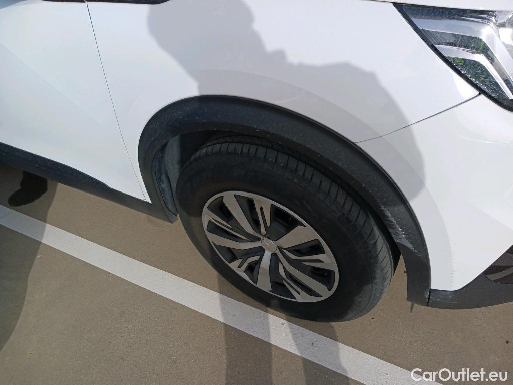 Peugeot  2008 PEUGEOT  / 2019 / 5P / todoterreno Active Puretech 100 S&S BVM6 #12
