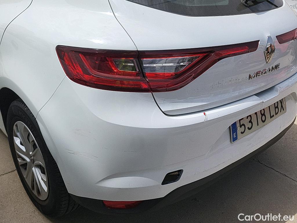  Renault  Megane RENAULT Mégane / 2015 / 5P / berlina con portón Life Blue dCi 70kW (95CV) #15