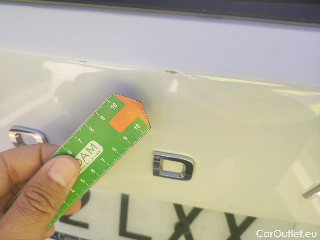  Skoda  KAMIQ SKODA  / 2019 / 5P / todoterreno 1.0 TSI 81kW (110CV) Emotion #4