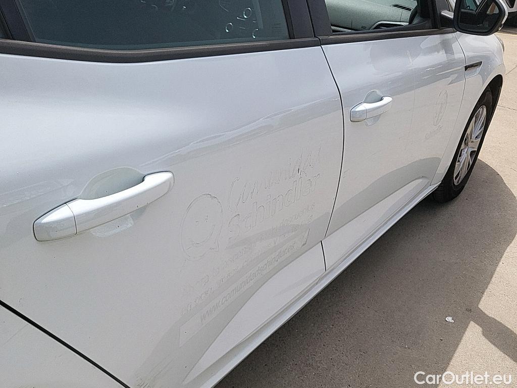  Renault  Megane RENAULT Mégane / 2015 / 5P / berlina con portón Life Blue dCi 70kW (95CV) #6