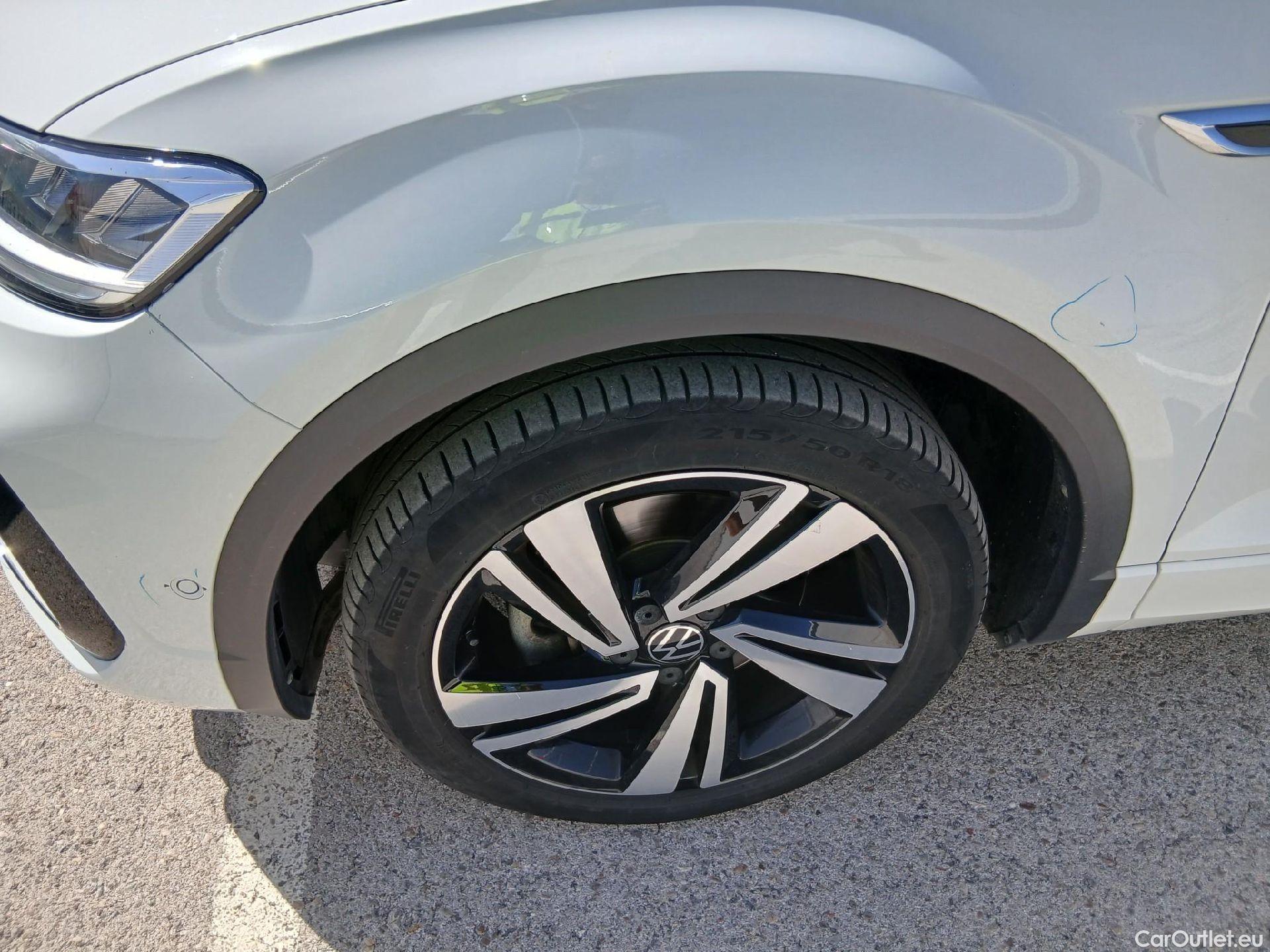  Volkswagen  T-ROC VOLKSWAGEN  / 2021 / 5P / todoterreno R-Line 2.0 TDI 110kW (150CV) DSG #10