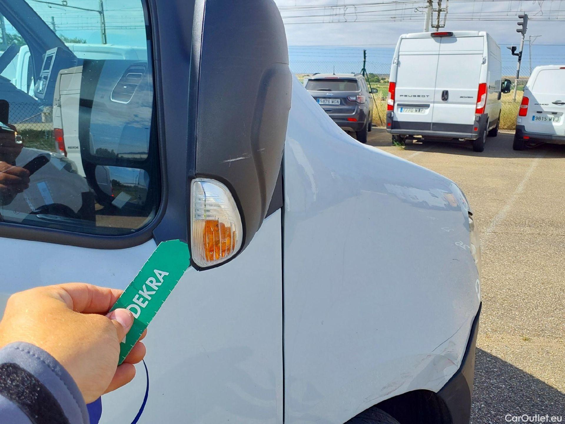  Nissan  Interstar NISSAN  / 2018 / 4P / furgón L2H2 3,5T 2.3dCi 99kW FWD Comfort #46
