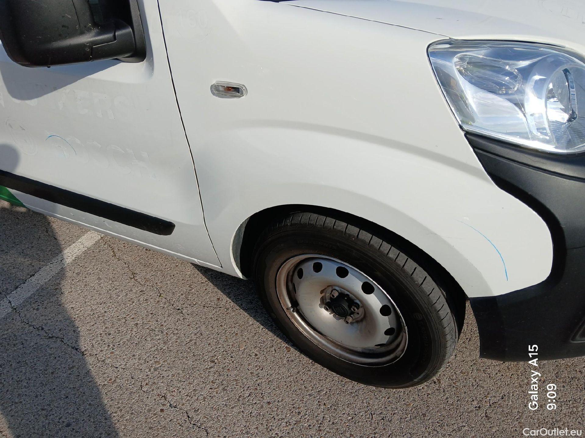  Fiat  Fiorino FIAT  / 2016 / 3P / furgón derivado de turismo Cargo Base N1 1.3 MJet 59 kW (80 CV) #31