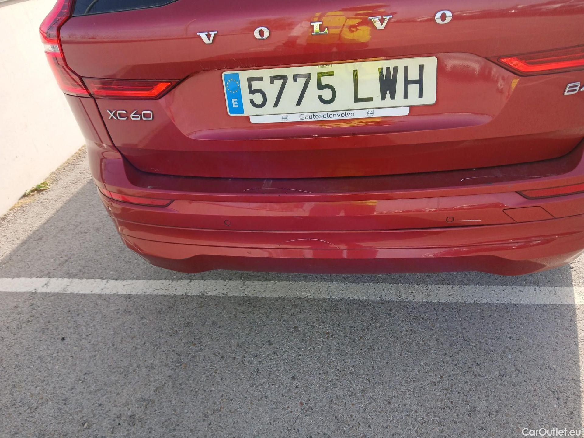  Volvo  XC60 VOLVO  / 2017 / 5P / todoterreno 2.0 B4 D Momentum Auto #22