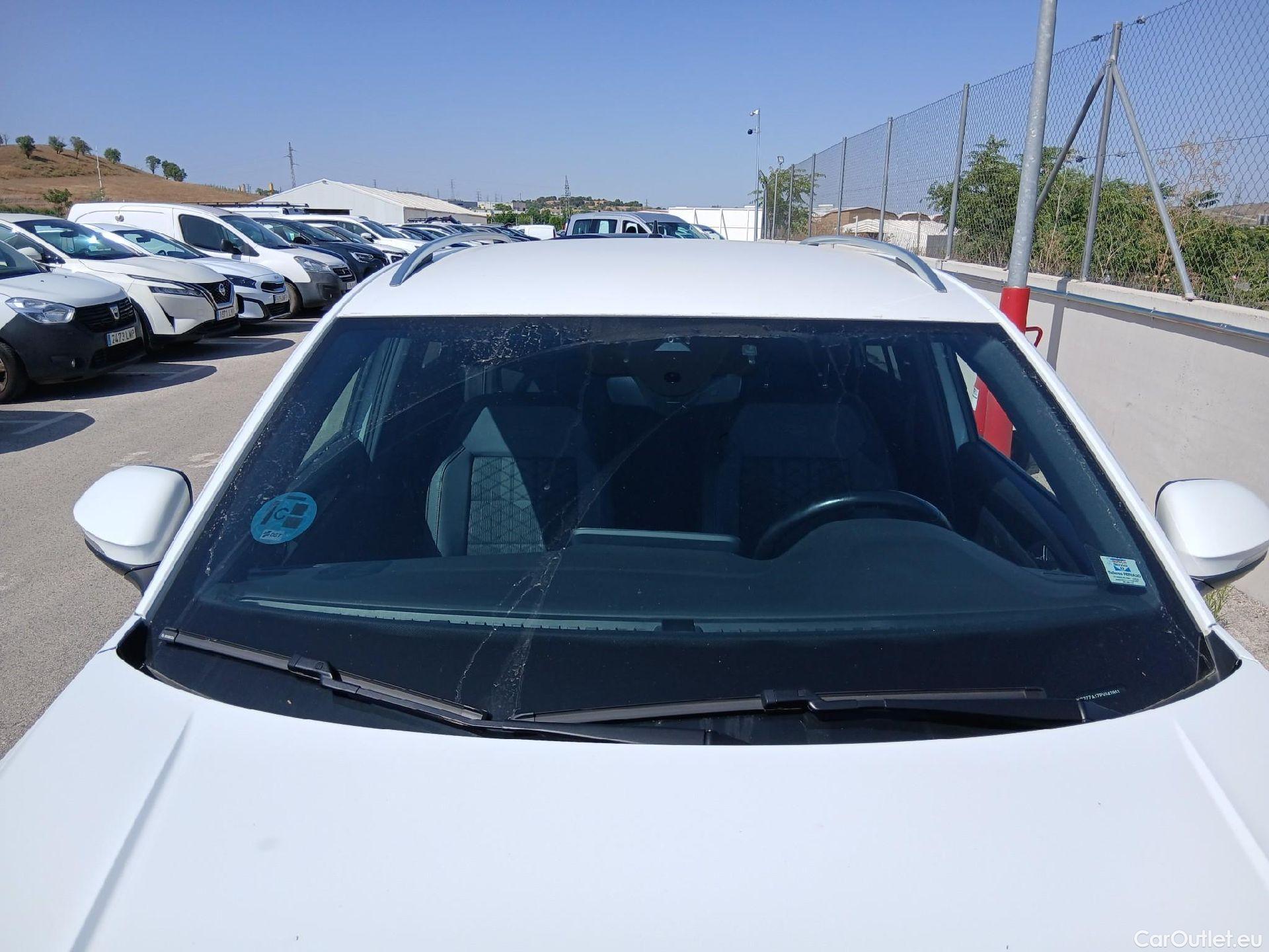  Volkswagen  T-ROC VOLKSWAGEN  / 2021 / 5P / todoterreno R-Line 2.0 TDI 110kW (150CV) DSG #1